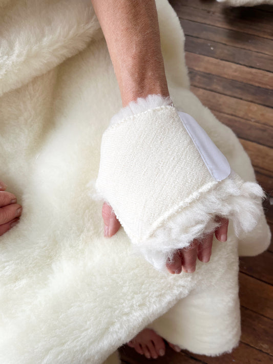 Wool Hand Protector