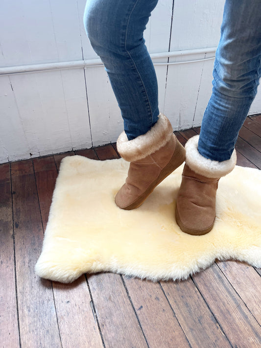 Sheepskin Cabin Boot