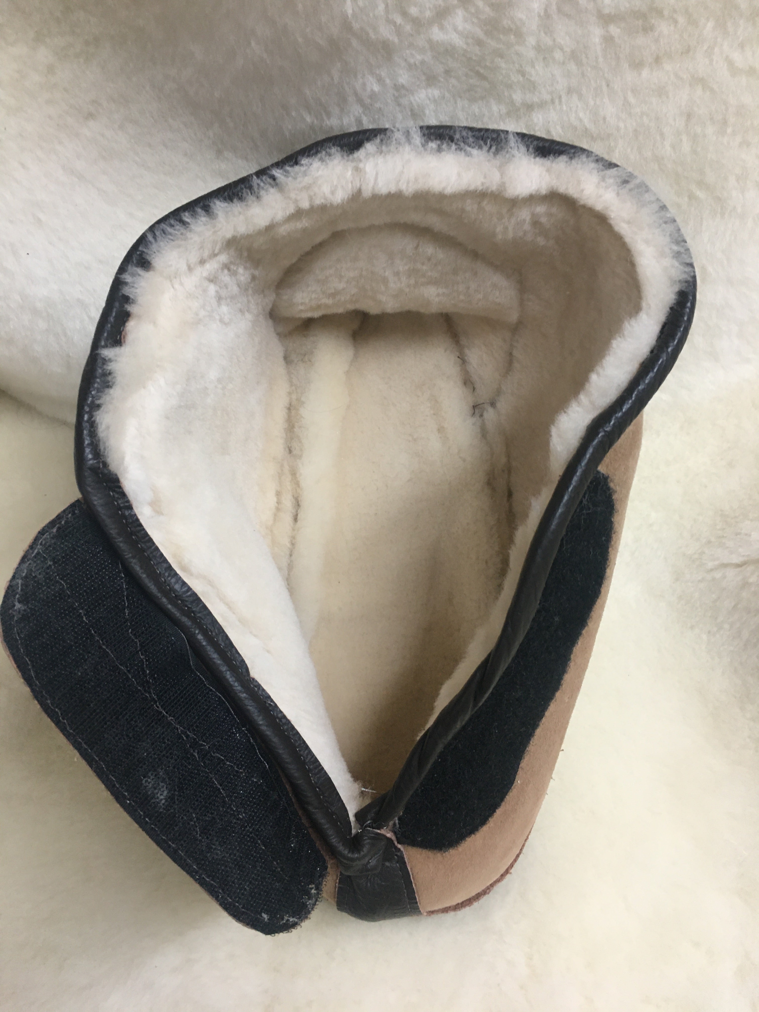 Sheepskin sales chelsea boots